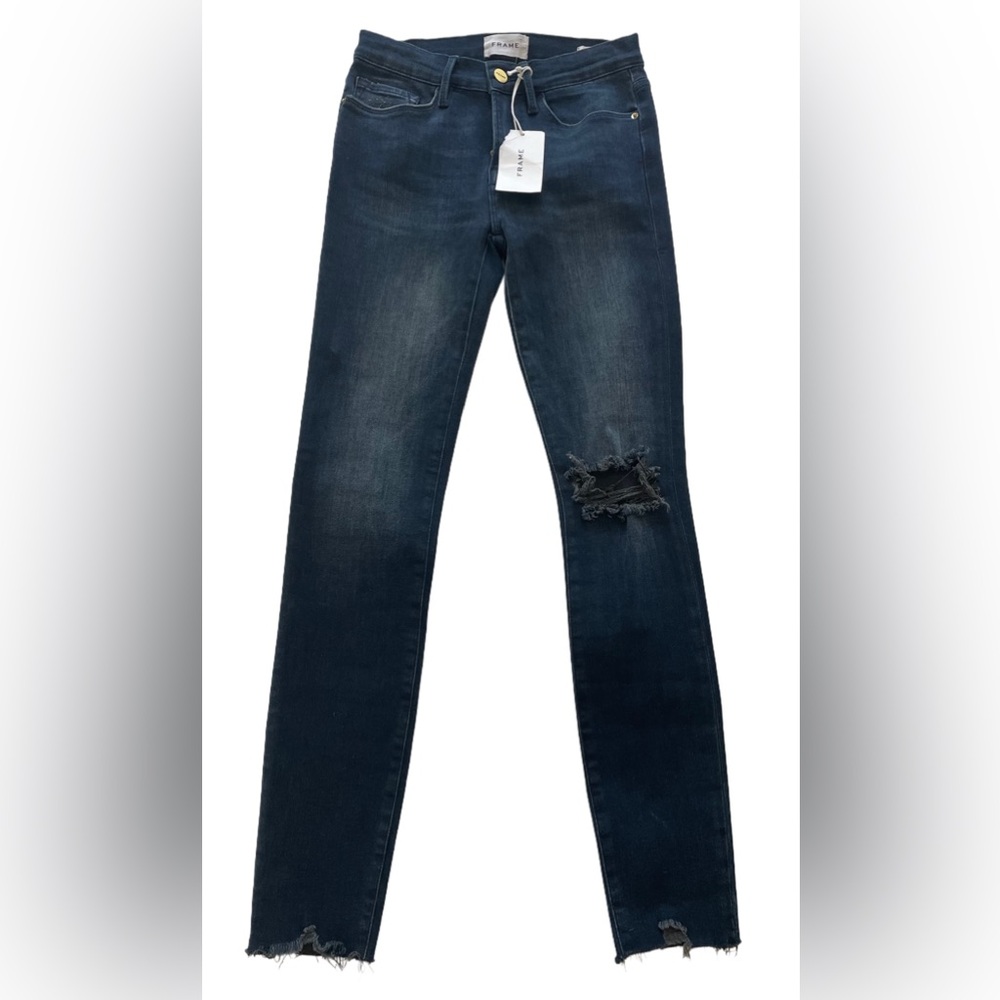 Frame Le Skinny de Jeanne skinny jean. Ripped knee, raw hem. Size 25. NWT.